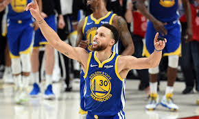 Curry i Golden State Warriors obnavljaju ugovor tri godine prije roka